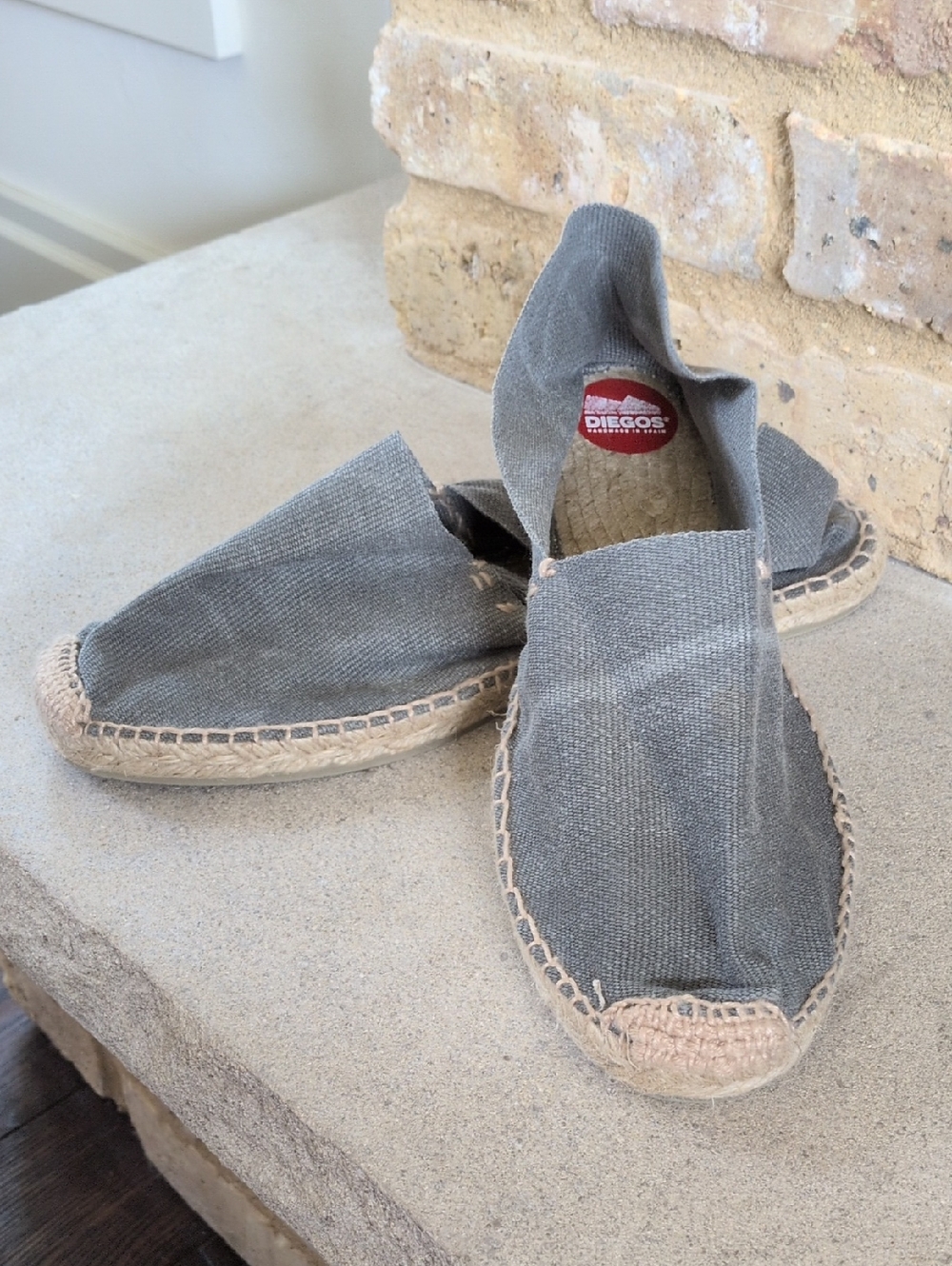 DIEGOS I NWT Handcrafted Washed Graphite Gray Canvas Slip-On Espadrilles, 44